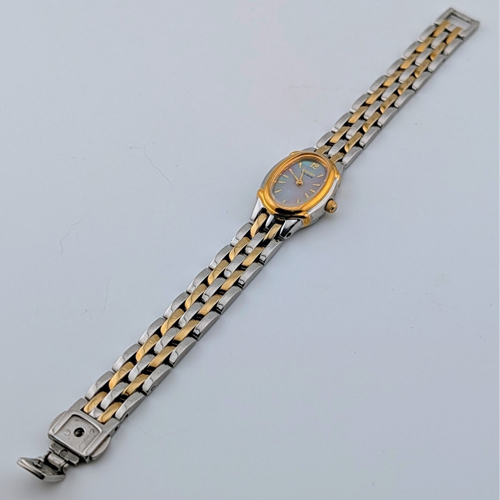 Citizen Eco-Drive B020-H23923Y Two Tone MOP Dial Watch New Capacitor 18mm 6" - Picture 9 of 11